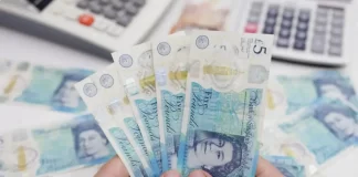 La libra esterlina se desploma a mínimos históricos en la mordaz evaluación del plan fiscal