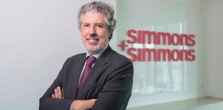 Juan Calvente refuerza la práctica laboralde Simmons & Simmons en España