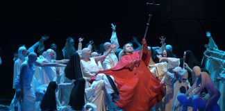 Condenada a muerte por tener relaciones sexuales con el demonio