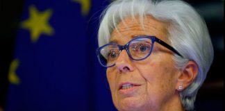 Lagarde del BCE dice que la inflación no ha alcanzado su punto máximo, puede sorprender La presidenta del Banco Central Europeo (BCE), Christine Lagarde, testifica ante la Comisión de Asuntos Económicos y Monetarios (ECON), del Parlamento Europeo, en Bruselas, Bélgica, el 28 de noviembre de 2022. REUTERS/Johanna Geron/Foto de archivo