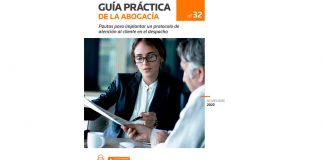 Podcast de Óscar Fernández León sobre las pautas para implantar un protocolo de atención al cliente en el despacho