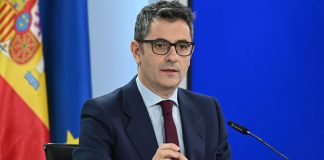 El Gobierno nombra a Juan Carlos Campo y a Ana Díez magistrados del TC sin esperar más al CGPJ