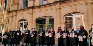 L.A.J.: crisis y posible solución