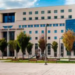 El TSJ de Navarra rebaja de 5 a 3 años de prisión la pena a una enfermera por 150 accesos indebidos a historiales clínicos