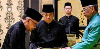 Anwar de Malasia se convierte en primer ministro, poniendo fin a décadas de espera