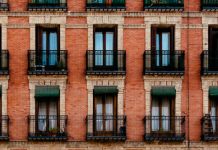 Los estatutos en la propiedad horizontal y su relación con el registro de la propiedad: referencia al uso turístico