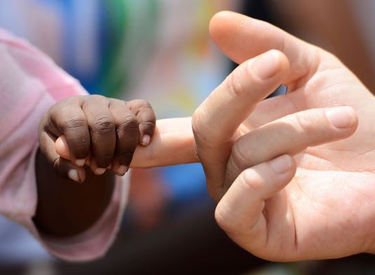 Vía libre para la tramitación de adopciones internacionales en Senegal
