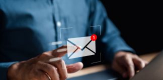 ¿La empresa puede revisar el correo corporativo de un trabajador despedido?