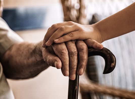 Nuevas iniciativas normativas en el ámbito de la atención residencial a personas mayores