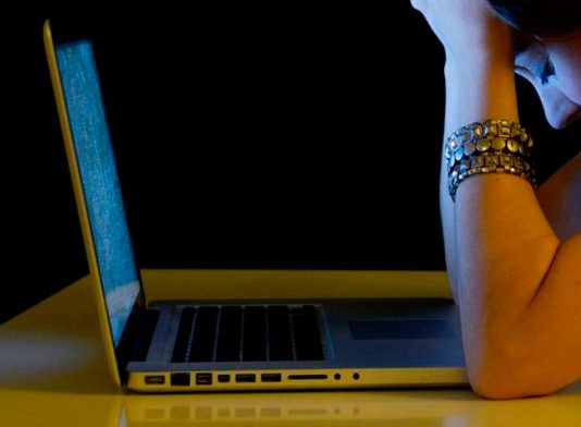 El 60% de los casos de ciberacoso a menores tarda tres años o más en resolverse