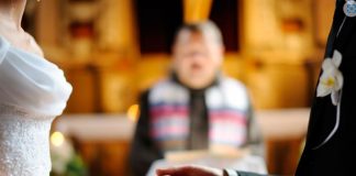 Más de 22.300 parejas en España han tramitado su expediente matrimonial ante notario