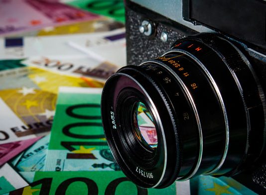 La indemnización por daño moral ante la vulneración del derecho a la intimidad, al honor y a la propia imagen. La problemática de su cuantificación