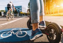 El Consejo de Ministros aprueba la reforma del Reglamento de Circulación que fija en 15 años la edad mínima para conducir patinetes