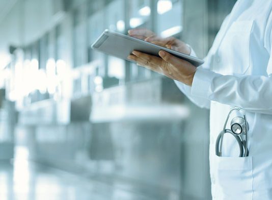 El TSXG confirma que el Sergas debe indemnizar con 60.000 euros a los padres de una menor de 3 años que falleció por una infección por E. coli en el hospital de A Coruña