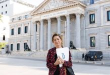 La Abogacía entrega en el Congreso 14 propuestas de enmiendas para mejorar el proyecto de ley del Derecho de Defensa