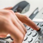 Abogados y entidades alertan de falta de información sobre la regularización en servicios públicos y esperas en el 060