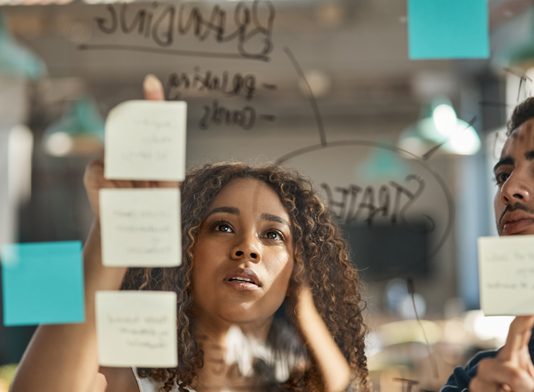 Más transparencia y menos burocracia: las claves para atraer empresas extranjeras a los concursos de la administración pública