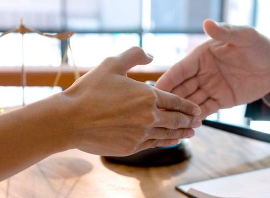 La dirección y organización de una firma legal