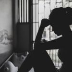 ¿Tienen las madres trabajadoras que se encuentran en prisión derecho a un permiso de diecinueve semanas por nacimiento y cuidado de hijo?