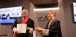 Fernando Candela recibe la Gran Cruz al Mérito en el Servicio a la Abogacía