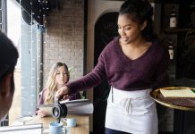 El TSJ de La Rioja rechaza declarar la incapacidad permanente a una camarera con movilidad limitada en una mano porque no se acredita una disminución de su rendimiento