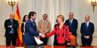 El CGPJ y el CGAE firman un convenio marco con el fin de mejorar la eficacia de los juzgados y tribunales y la calidad del ejercicio de la abogacía