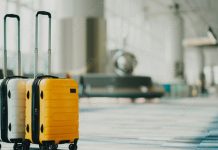 El TSJM suspende de manera cautelar las sanciones de Consumo a Ryanair y Norwegian por cobrar equipaje de mano