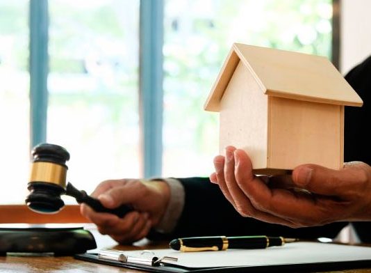 El BOE publica el Real Decreto que prorroga la suspensión de desahucios hipotecarios hasta 2028