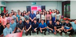 Propuesta del Libro “Independencia Judicial y la Justicia Inclusiva” a los estudiantes de Derecho Constitucional de la Universidad de El Salvador Estudiantes de Derecho Constitucional de la Universidad de El Salvador