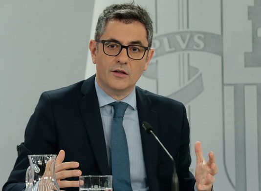 Bolaños resalta el perfil «idóneo» de Peramato y dice que llega para «reforzar la autonomía» de la Fiscalía