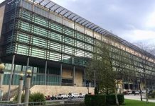 El TJUE recomienda convertir en fijos a los interinos de larga duración para prevenir abuso de temporalidad