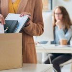 ¿Es procedente el despido disciplinario de una responsable de turno por aplicar reiteradamente su descuento personal e intransferible a consumiciones de terceras personas durante su jornada laboral?