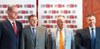 Los gestores administrativos y los notarios sellan un acuerdo para facilitar los trámites notariales a los clientes de las gestorías