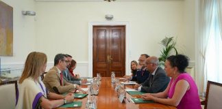 Los graduados sociales piden a Félix Bolaños acceder al servicio público de justicia gratuita para cumplir su función social