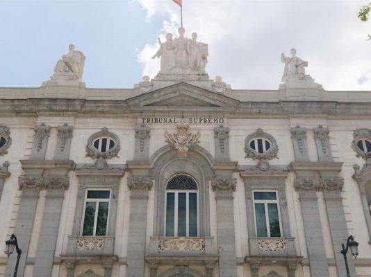 El Tribunal Supremo reafirma que la acción de restitución de elementos comunes es de naturaleza real
