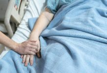 El TSJ de Galicia determina que los trabajadores tienen derecho a los cinco días por cuidado de familiar sin justificar convivencia