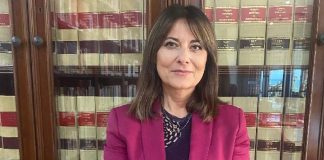 Flor Carrasco Gómez se convierte en la primera decana del Colegio de Abogados de Málaga
