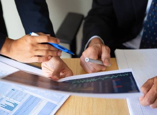 Neutralidad fiscal y holdings familiares: qué ha cambiado en 2025 y 2026 y qué sigue en disputa