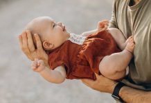 El TSXG rechaza ampliar las 16 semanas del permiso de paternidad que establece la Ley Autonómica de Empleo Público