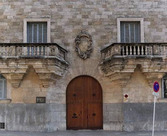 Acepta seis años de cárcel por prender fuego a un piso de su propiedad para echar a cuatro inquilinos