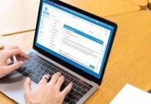 ¿Puede considerarse represalia el despido de una trabajadora que expresó una desavenencia laboral mediante un correo electrónico?