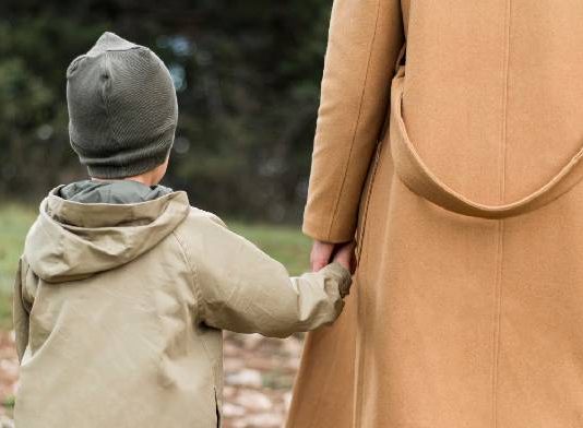Pensión de alimentos de hijos mayores de edad: cumplir 18 años no significa dejar de pagar