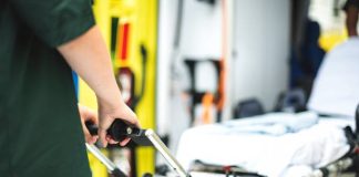 ¿Es nulo el despido de un trabajador cuando existen indicios de que la decisión empresarial fue una represalia por sus reclamaciones laborales?