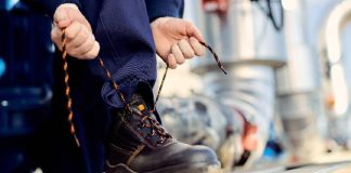 Un Juzgado de Cáceres absuelve a una empresa por el accidente de un trabajador que se cortó con una motosierra por no llevar las botas de seguridad