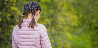 Un padre biológico podrá poner su apellido a su hija menor pese a no haber mantenido relación con ella