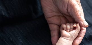 Complemento de maternidad por aportación demográfica en el sistema de pensiones y su aplicación a los hombres