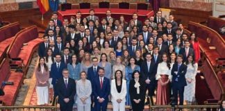 Una nueva promoción de notarios recibe sus títulos y se prepara para ejercer