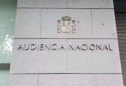 La Audiencia Nacional decide que Pujol sea juzgado por presunta corrupción y le permite seguirlo desde casa