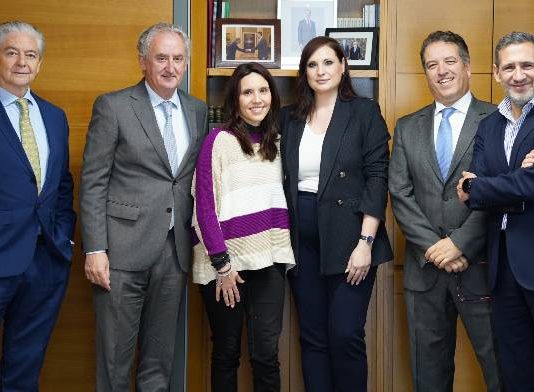 Unión Profesional y Aranzadi LA LEY renuevan su convenio de colaboración formativa
