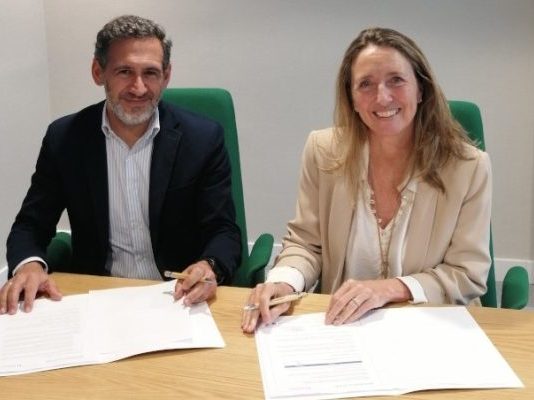 Aranzadi LA LEY y Fundación Mutualidad renuevan su compromiso con la formación jurídica de excelencia